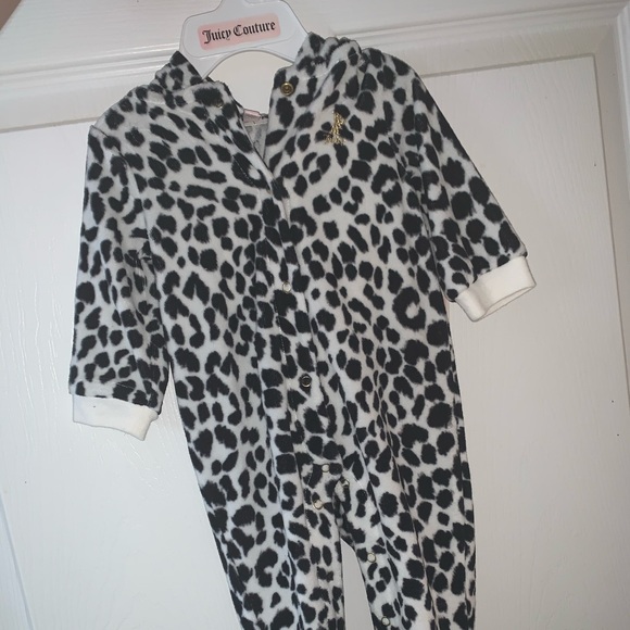 Juicy Couture Leopard Print Onesie NEW WITH TAGS - Picture 1 of 3